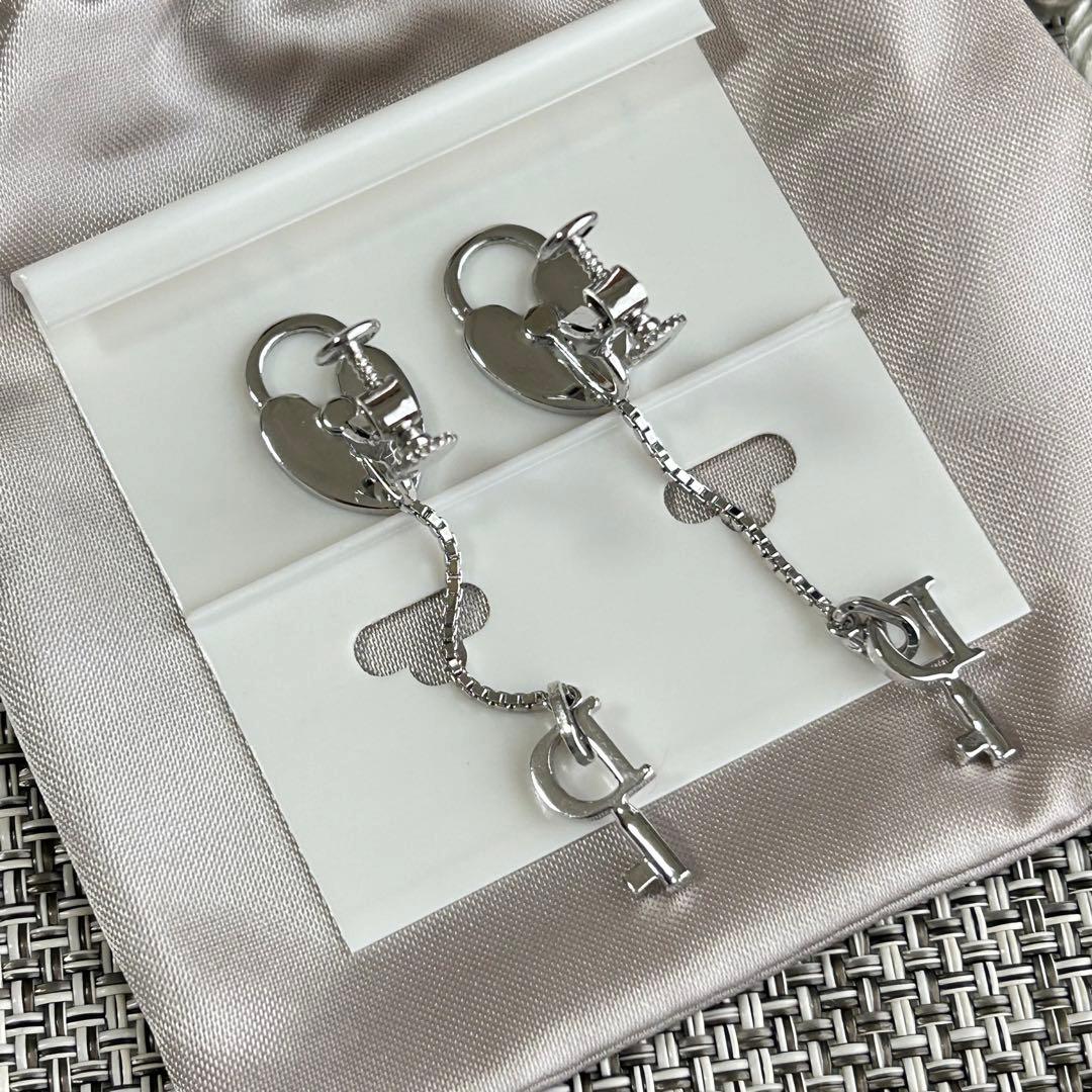 Christian Dior ハート キー/鍵モチーフ イヤリング — image 5