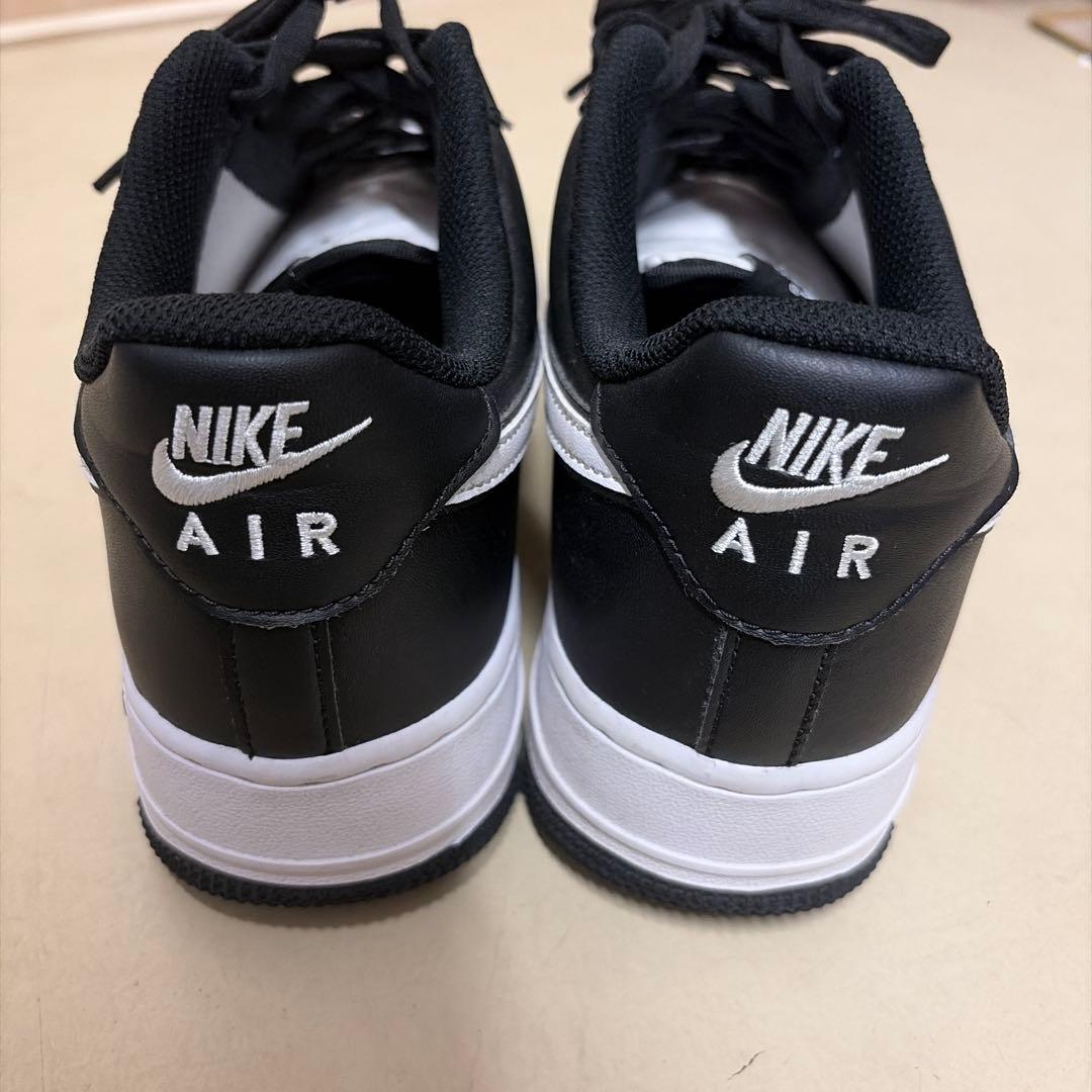 NIKE AIR FORCE 1 ブラック ホワイト — image 2