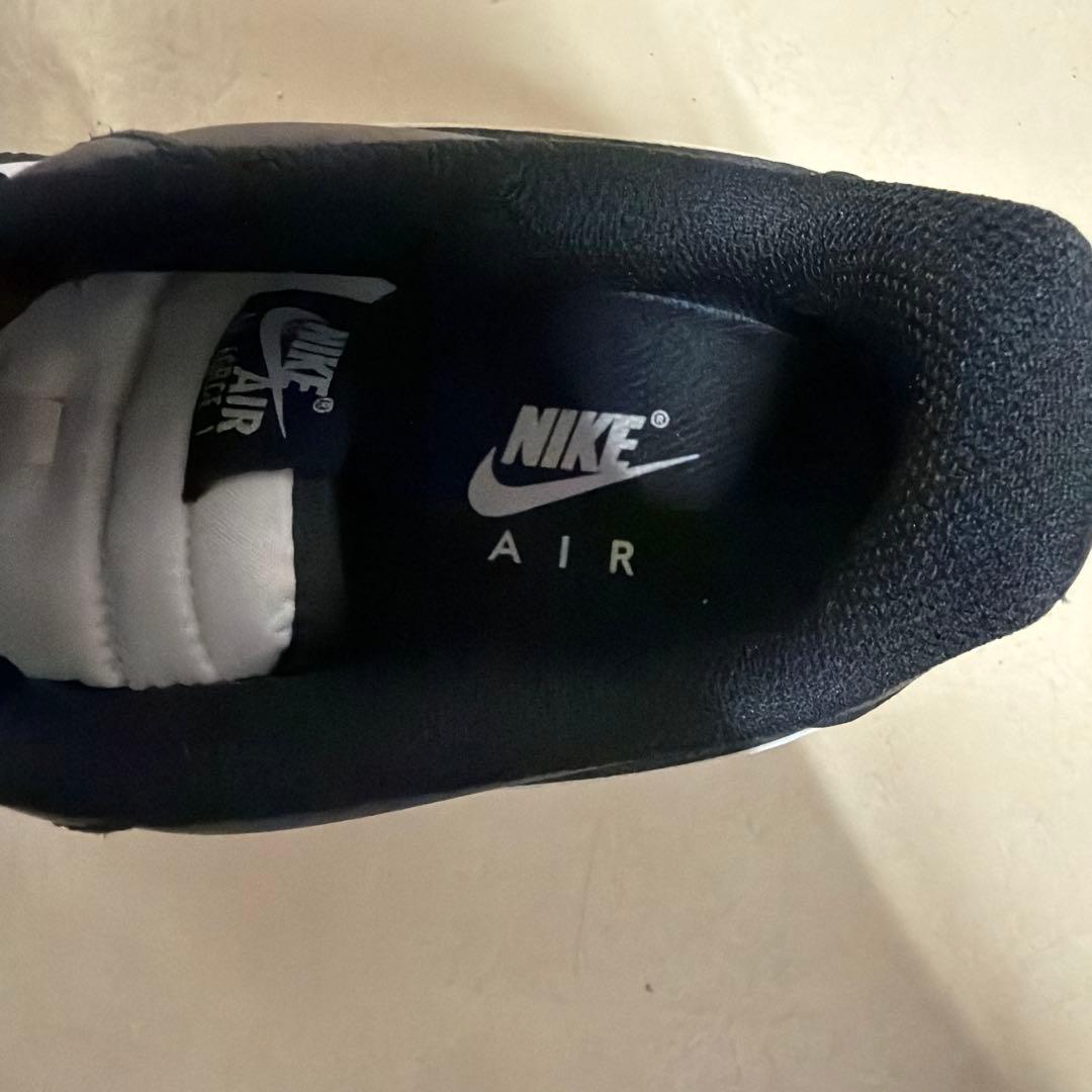 NIKE AIR FORCE 1 ブラック ホワイト — image 3