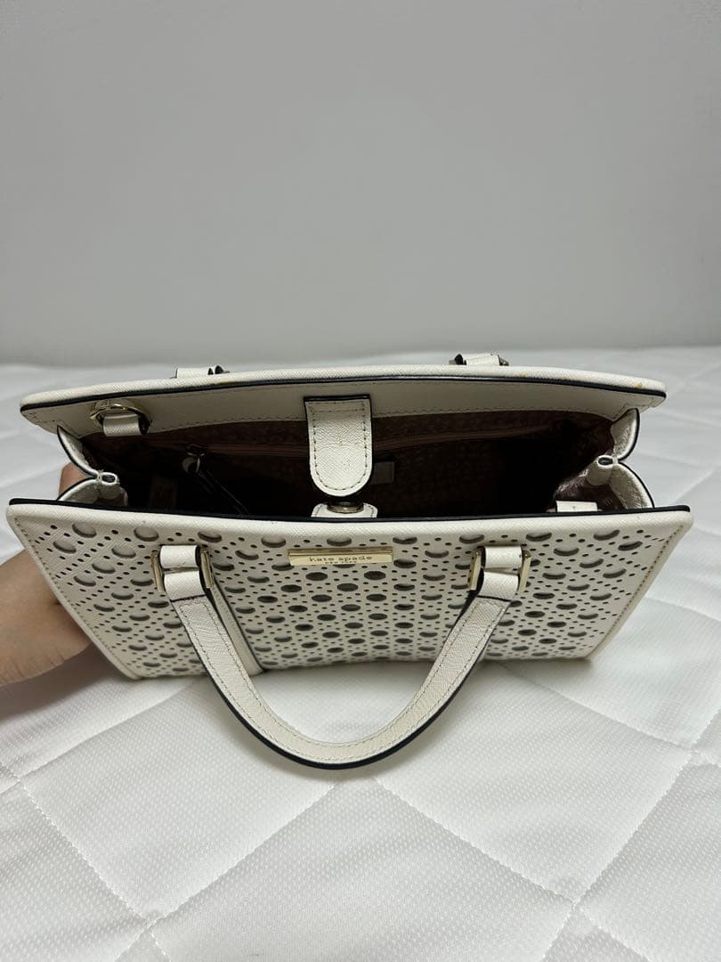 kate spade NEW YORK ハンドバッグ パンチング ホワイト — image 4