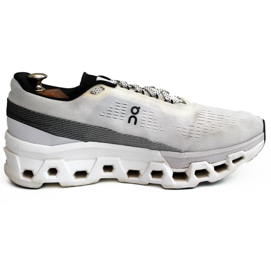 On Cloudmonster 2 White Frost ランニング 厚底 — image 4