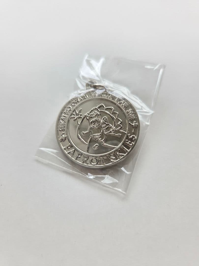 SEKAI NO OWARI　セカオワ　キーホルダーセット売り — image 2