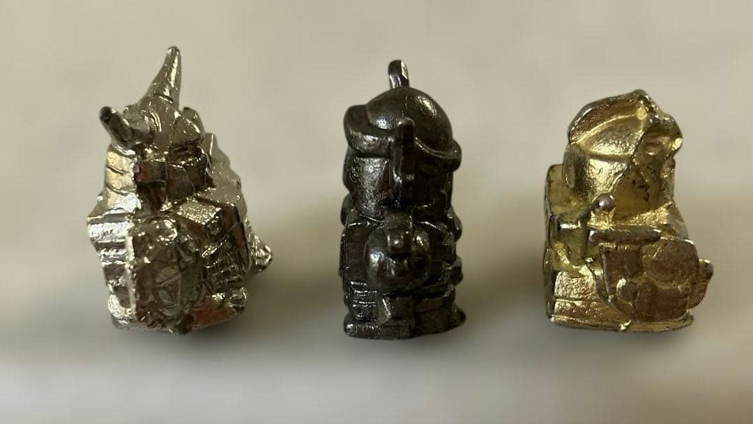 昭和レトロ　ガンダム　消しゴム 金属製　フィギュア 3体セット — image 5