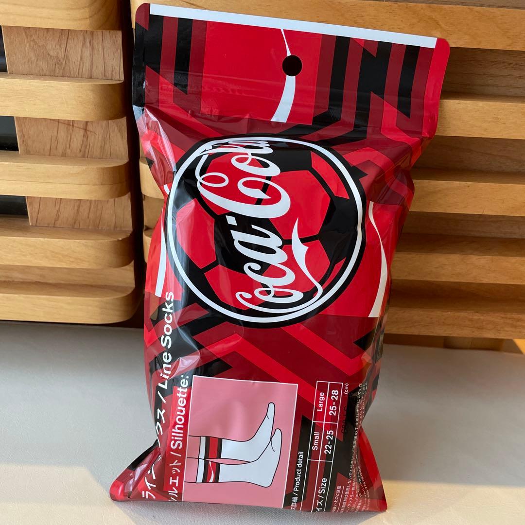 ファミマ★Coca-Cola ラインソックス 25-28cm — image 2