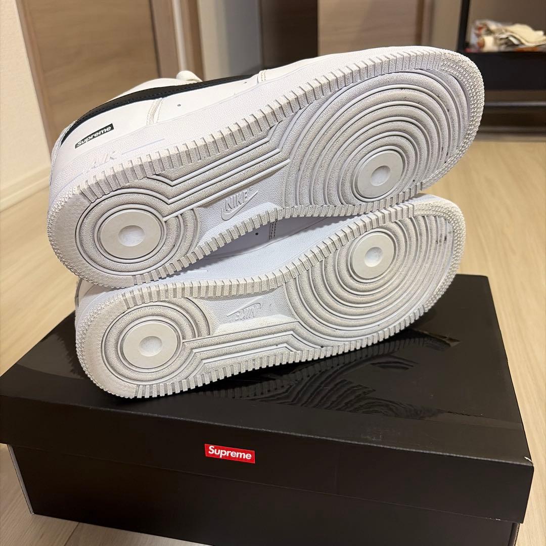Supreme Nike Air Force 1 Low White Black — image 5