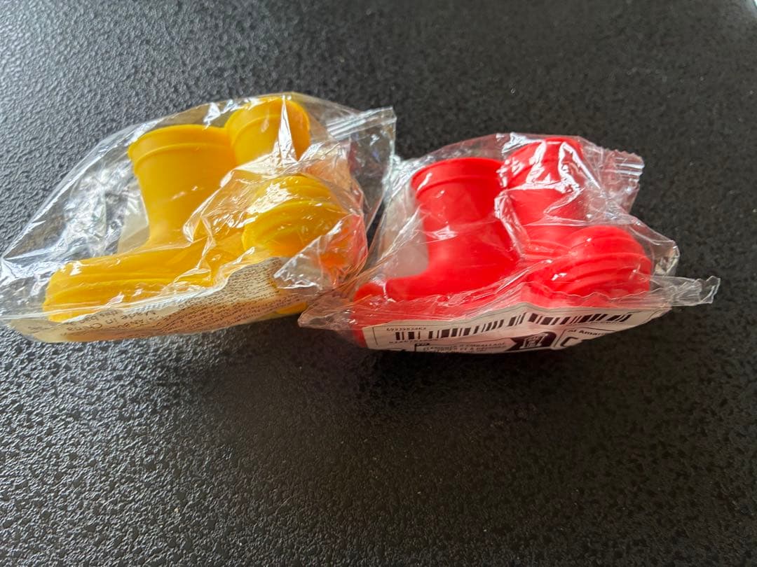 ミニチュア 長靴 置物 2個セット イエロー レッド — image 4