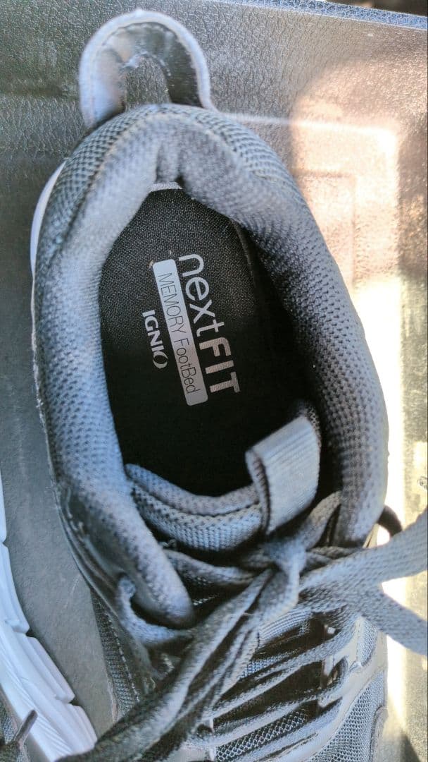 nextFIT IGNIO スニーカー 23センチ — image 2