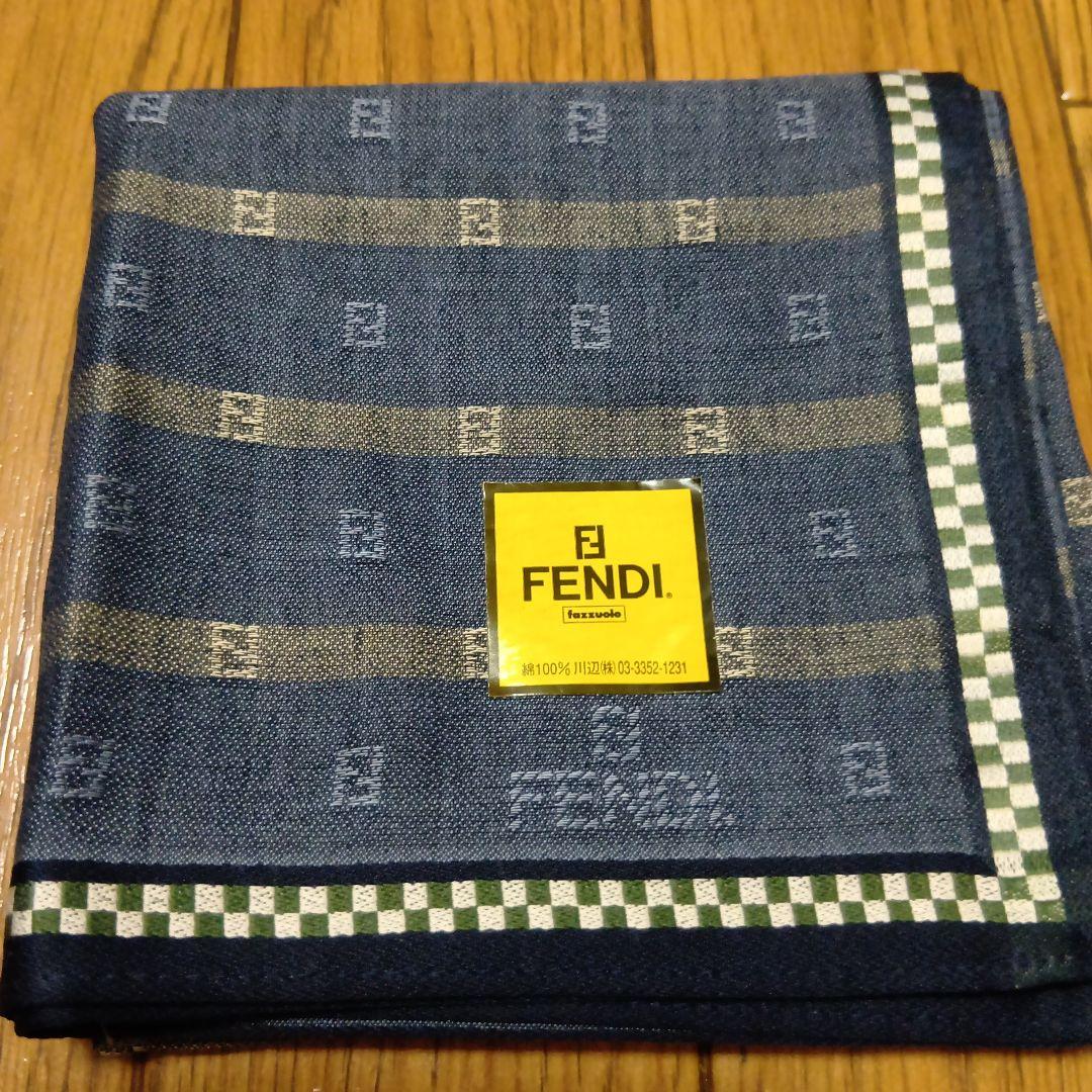 超激安 新品 未使用 送料込み FENDI ハンカチ — image 2