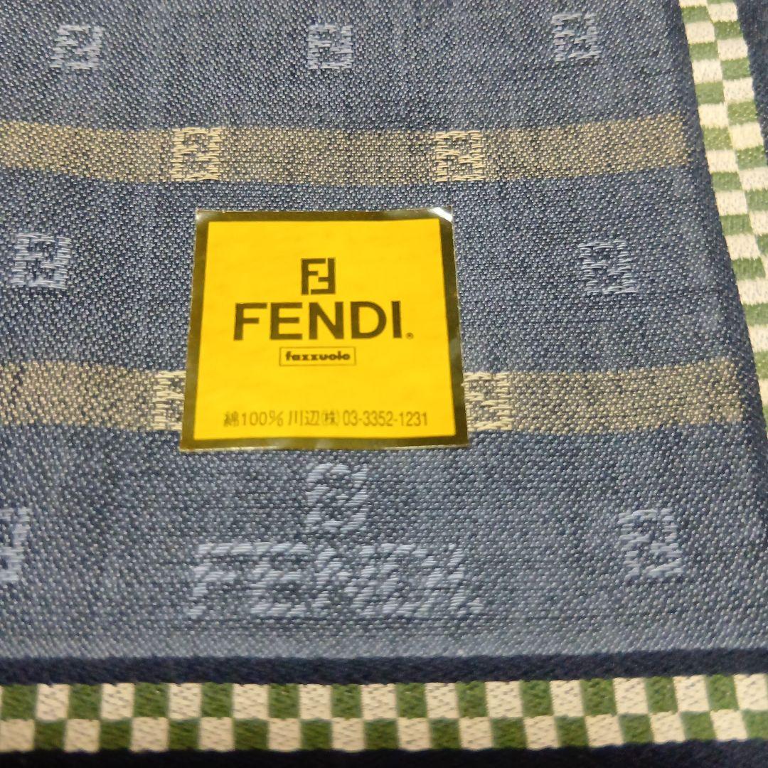 超激安 新品 未使用 送料込み FENDI ハンカチ — image 4