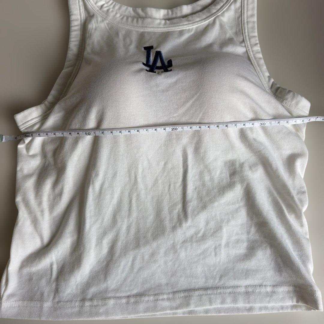 LA Dodgers ロゴ刺繍 タンクトップ ホワイト — image 5