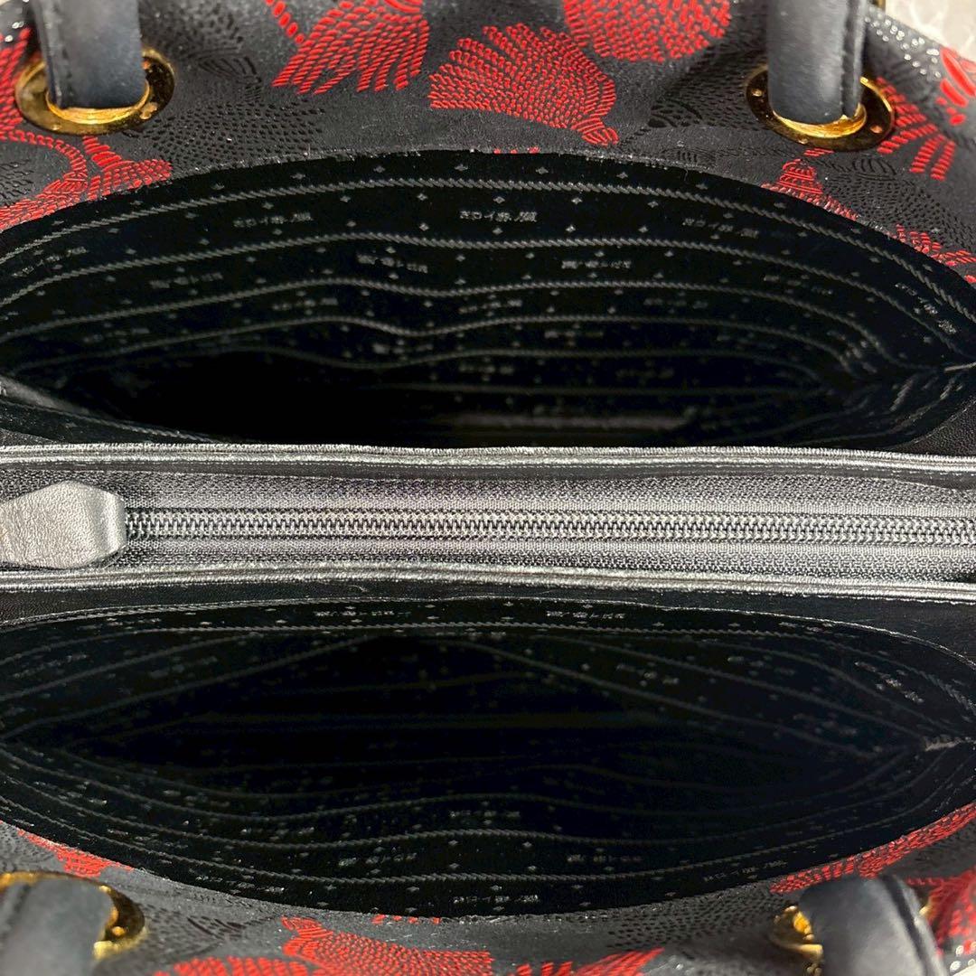 美品 印傳屋 INDENYA 鹿革 ハンドバッグ 房柄 レザー 黒赤 タッセル柄 — image 5