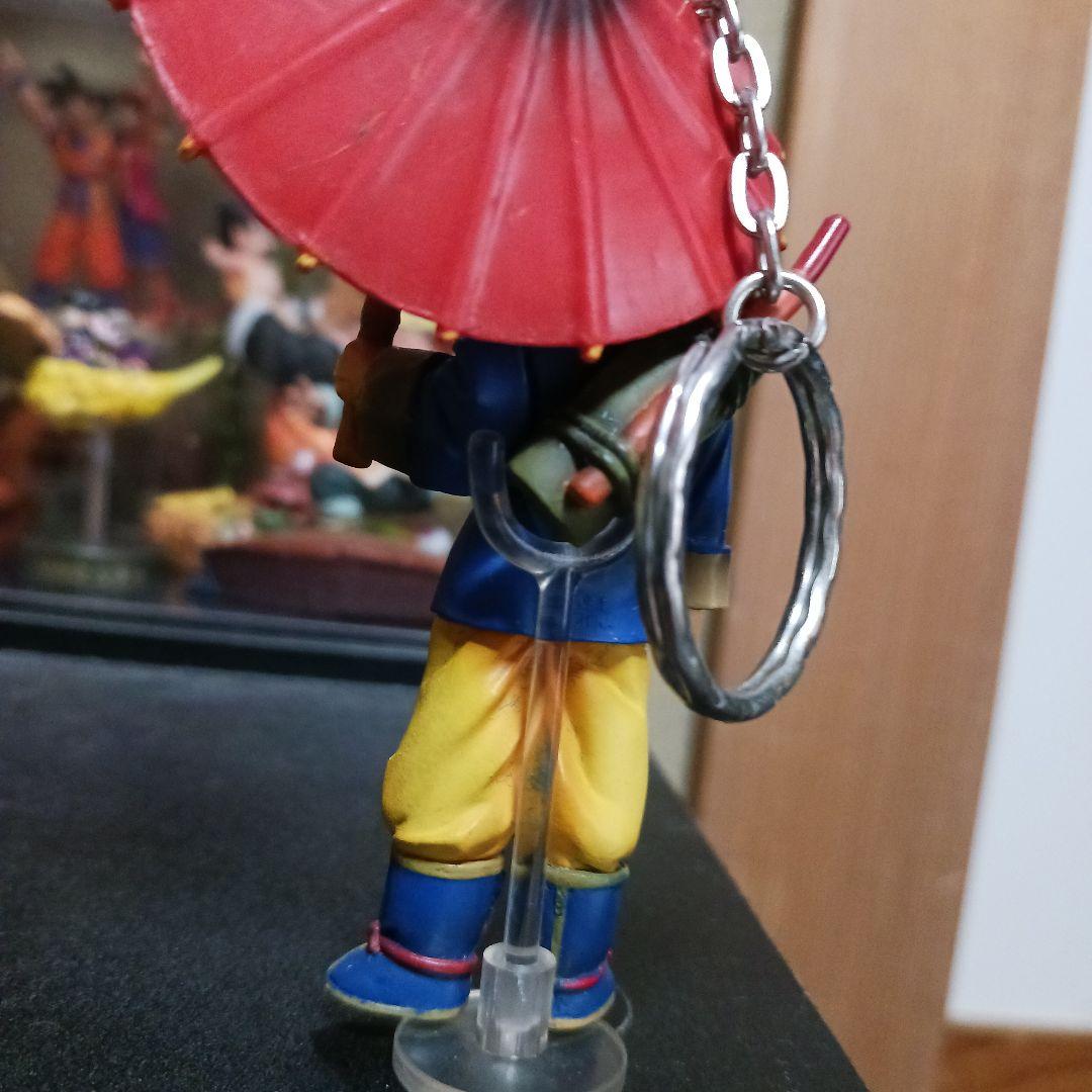 ドラゴンボール 孫悟空　HG サイズ　キーホルダー 　台座ツキ　傘 — image 3