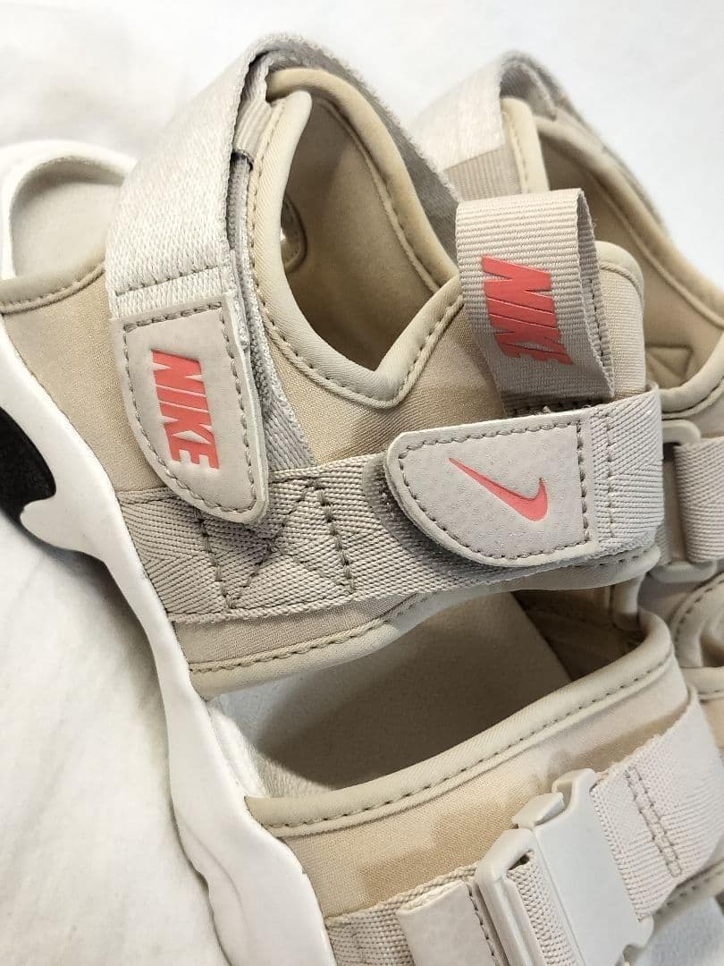 処分★美品★NIKE ナイキスポーツサンダル ベージュ軽量　24cm — image 5