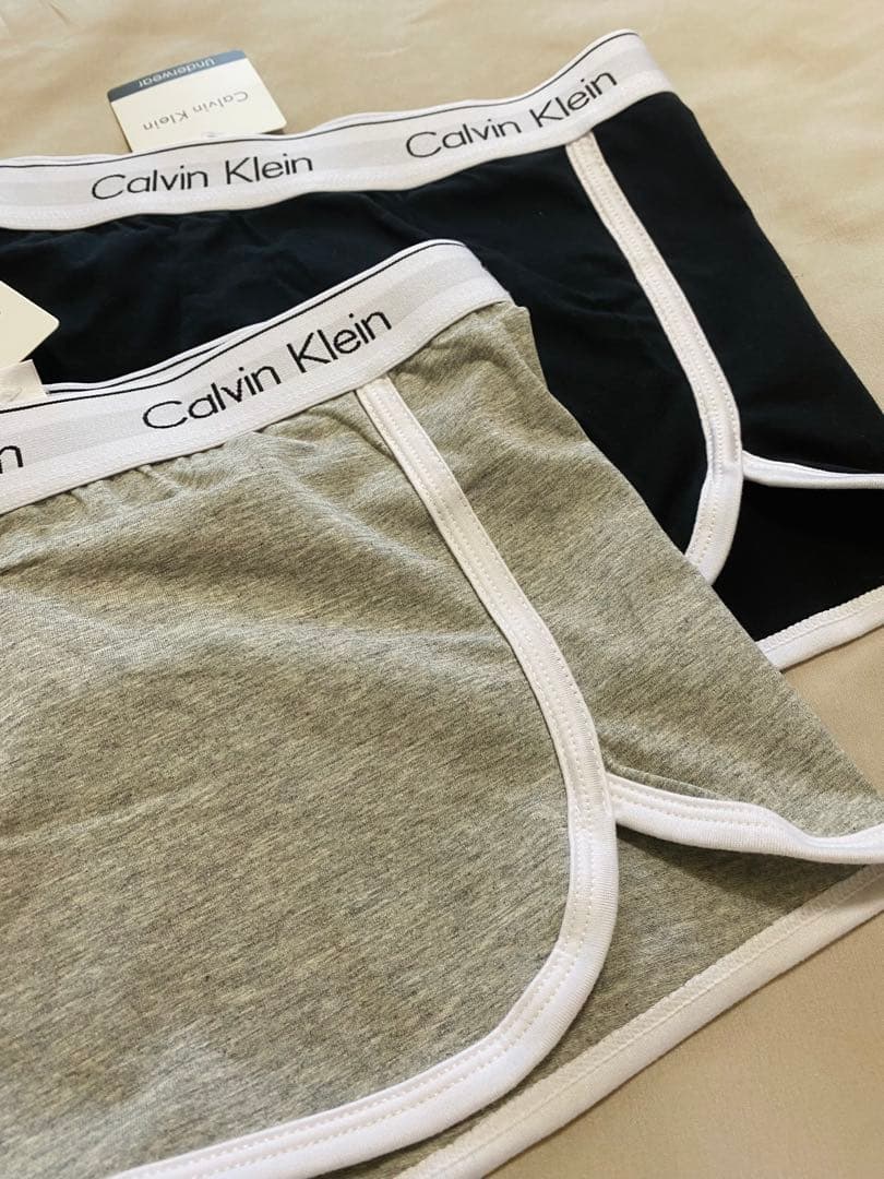 Calvin Klein ショートパンツ 2枚セット　Lサイズ・ヨガ　ジム — image 3