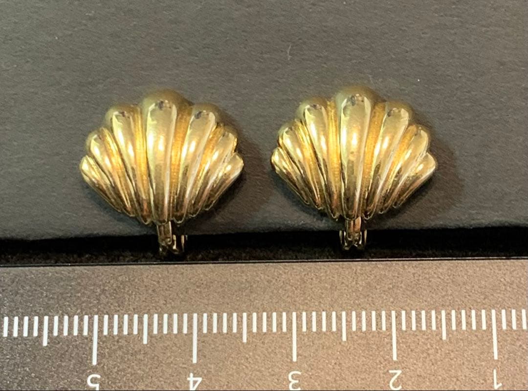 Monetモネイヤリングゴールドカラー — image 4