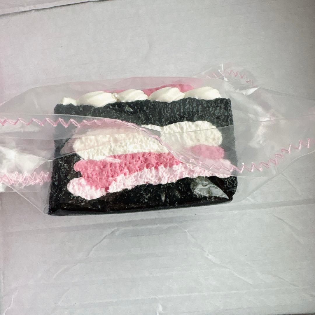 【新品】kikisquishy L ぼやぼや純泥 ロゴ袋 kikiロゴケーキ — image 2