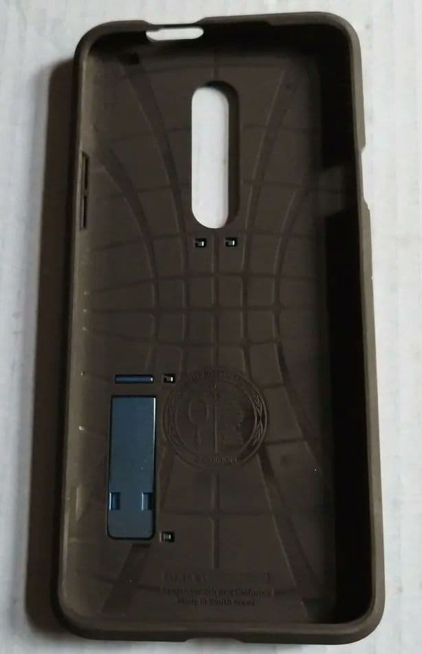 Spigen OnePlus 7 Pro Tough Armor ケース — image 4