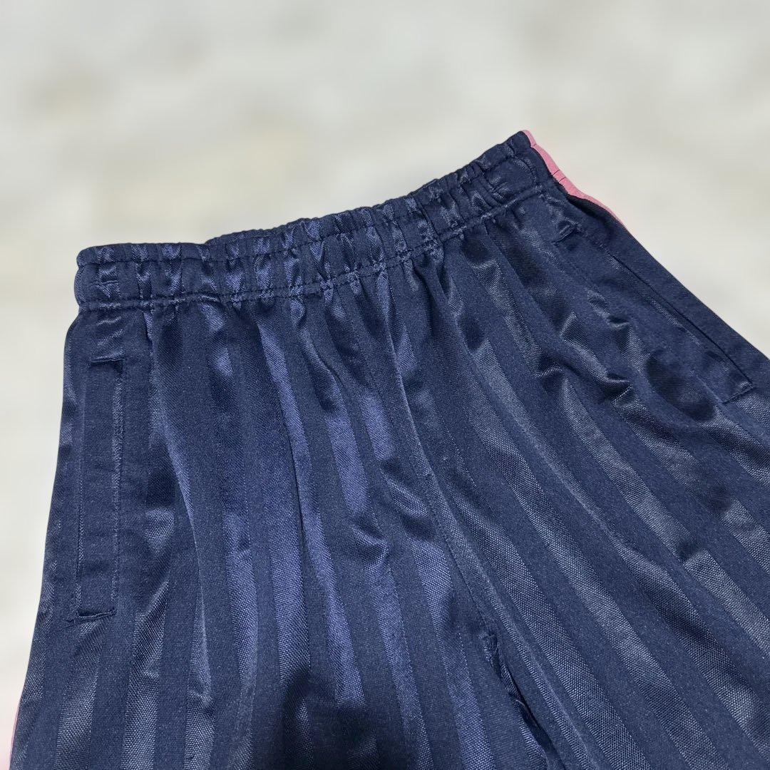【Burst of Energy】ネイビー ピンクライン ジャージ ハーフパンツ — image 4