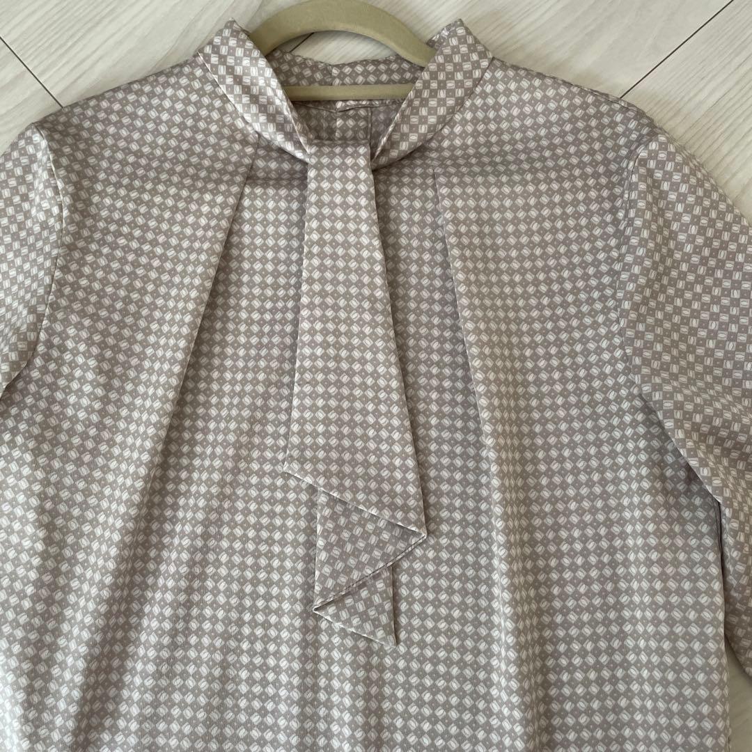 UNTITLED アンタイトル オータムジオメボウタイブラウス 日本製 美品 0 — image 3