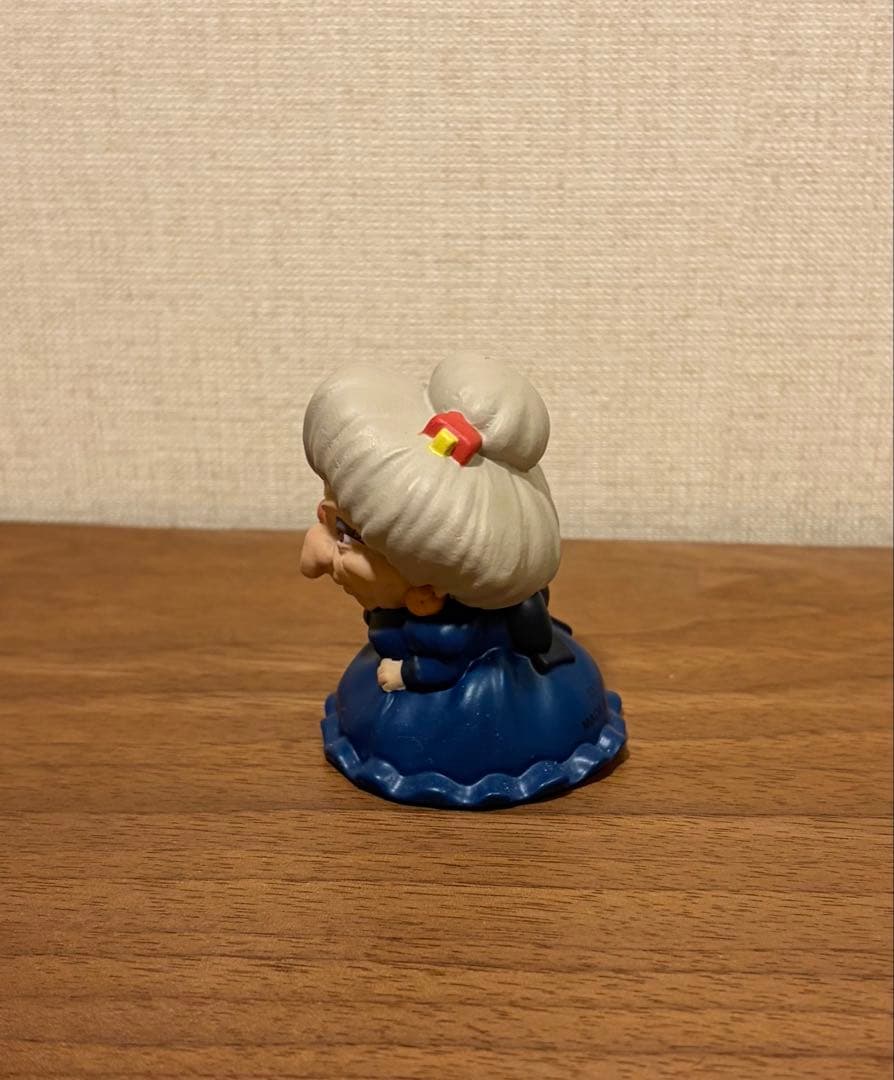 スタジオジブリ 湯婆婆 フィギュア — image 2