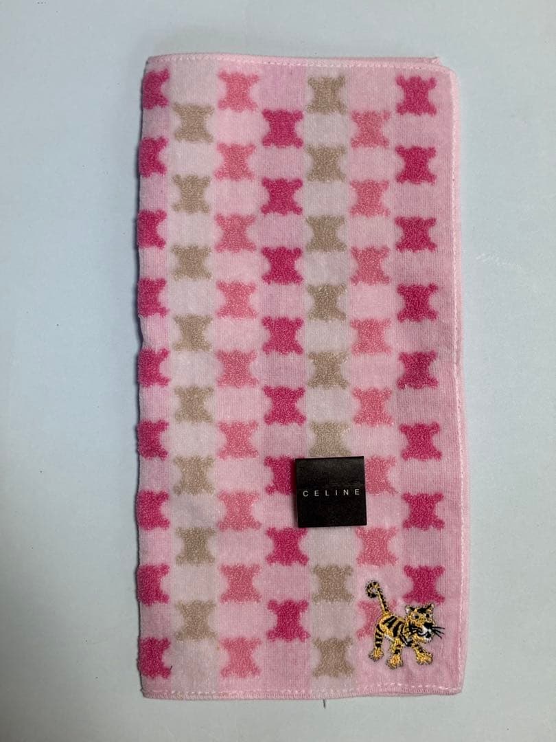 CELINE タオルハンカチ ピンク トラ刺繍　タグ付き — image 3