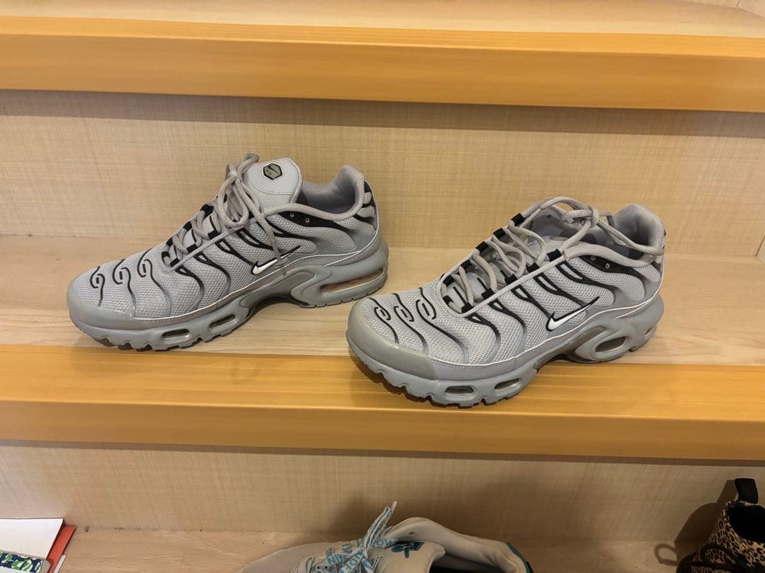 ハ*ド様 NIKE Air Max Plus Grey — image 2