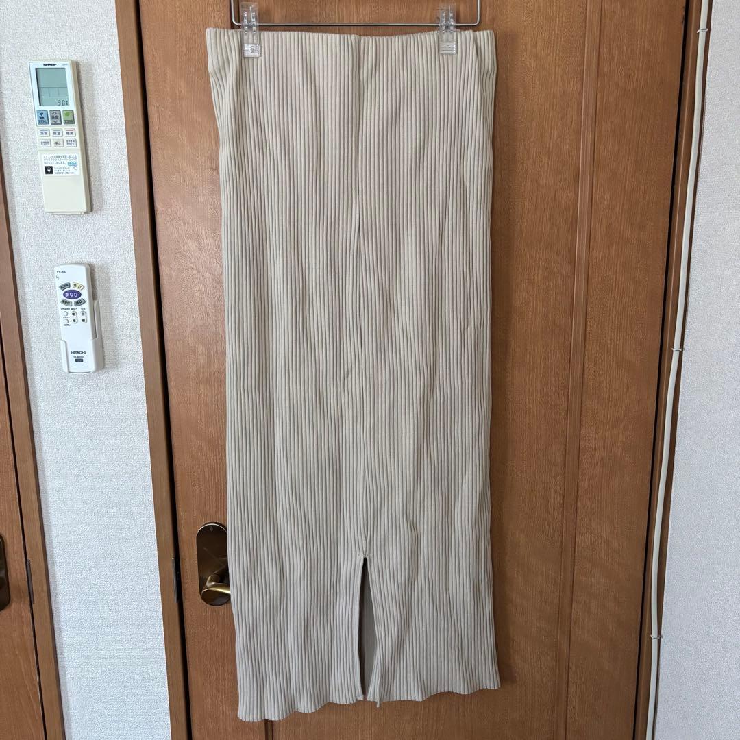 【一度着用のみ　美品】ロペピクニック　リブタイトスカート　ベージュ — image 2