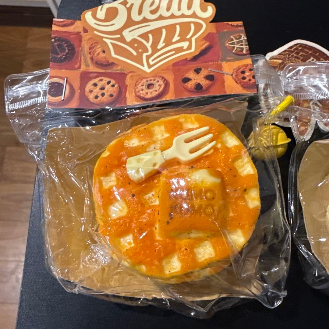 Bread スクイーズ KUMO KUMO パンケーキ スクイーズ 2個セット — image 3