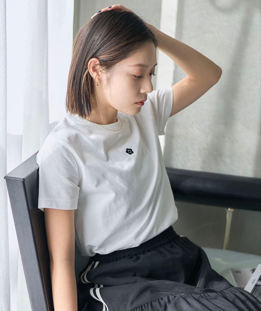 MARYQUANT PUBLUX/マリークワント ワンポイント刺繍 ロゴTシャツ — image 3