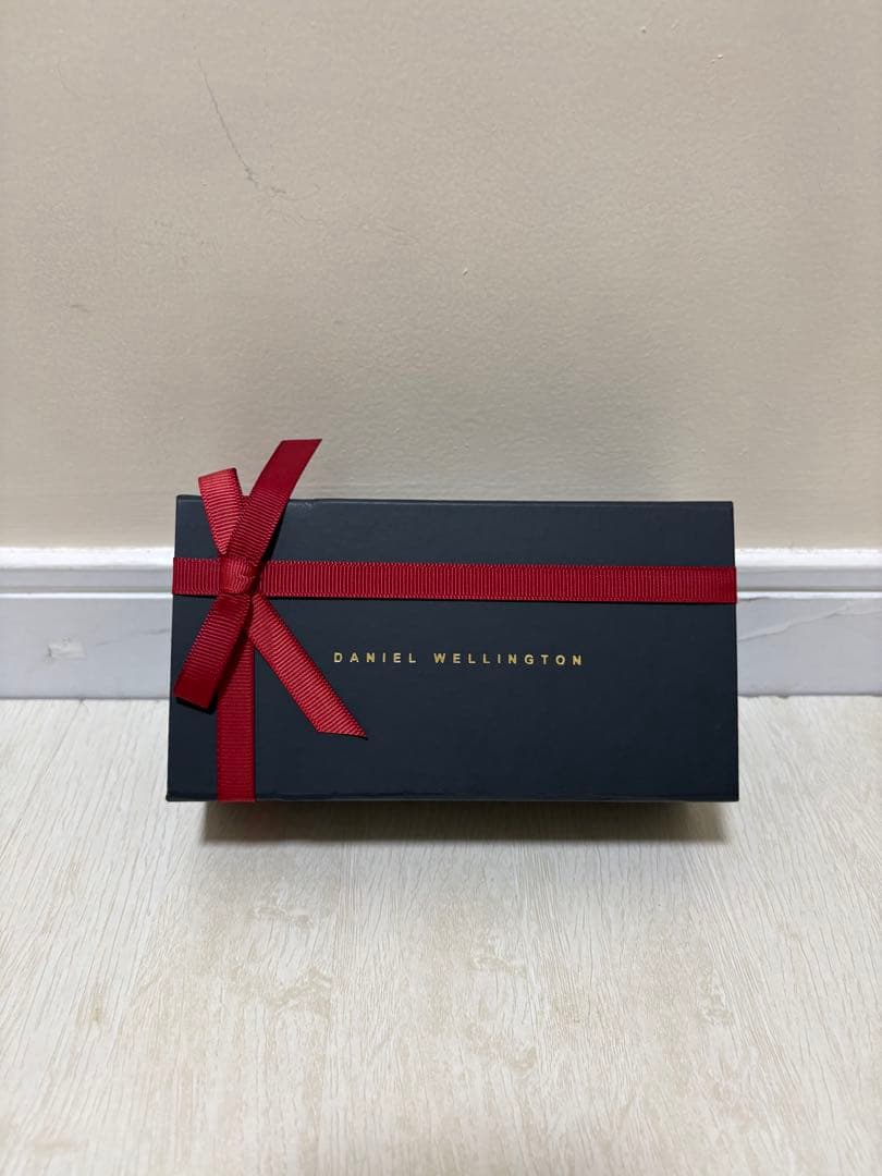 DANIEL WELLINGTON ギフトボックス　箱 — image 3