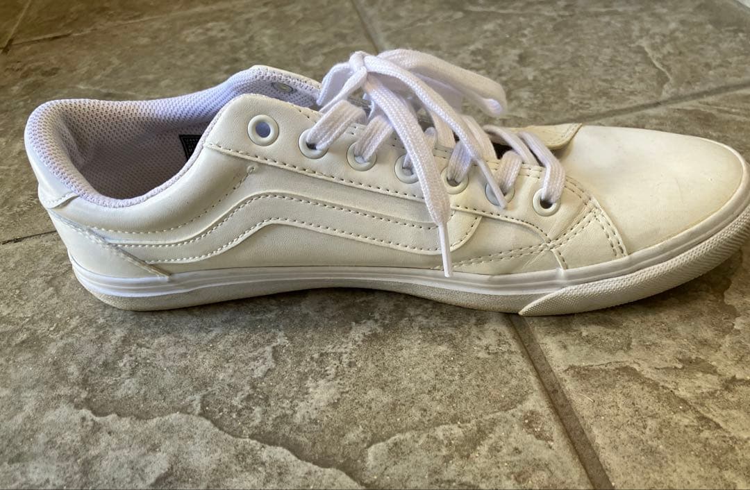 VANS スニーカー ホワイト ローカット　27.5 — image 4