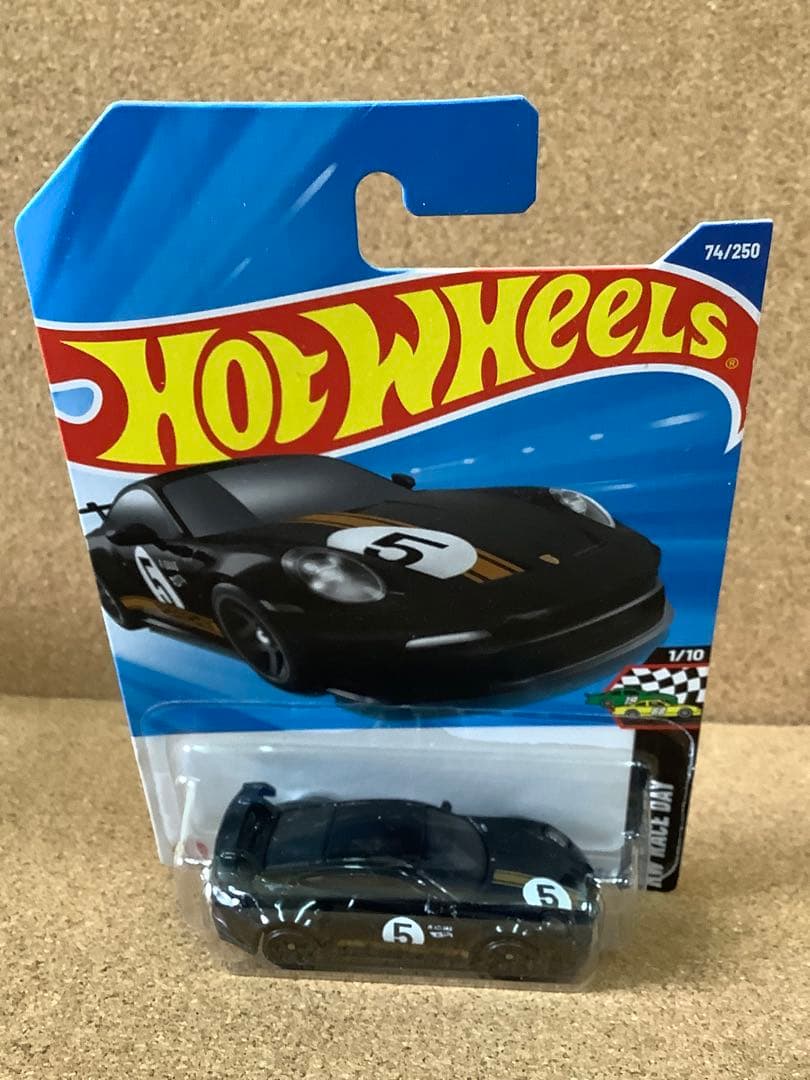 ホットウィール　Porsche 911 GT3 HW RACE DAY 未開封 — image 5