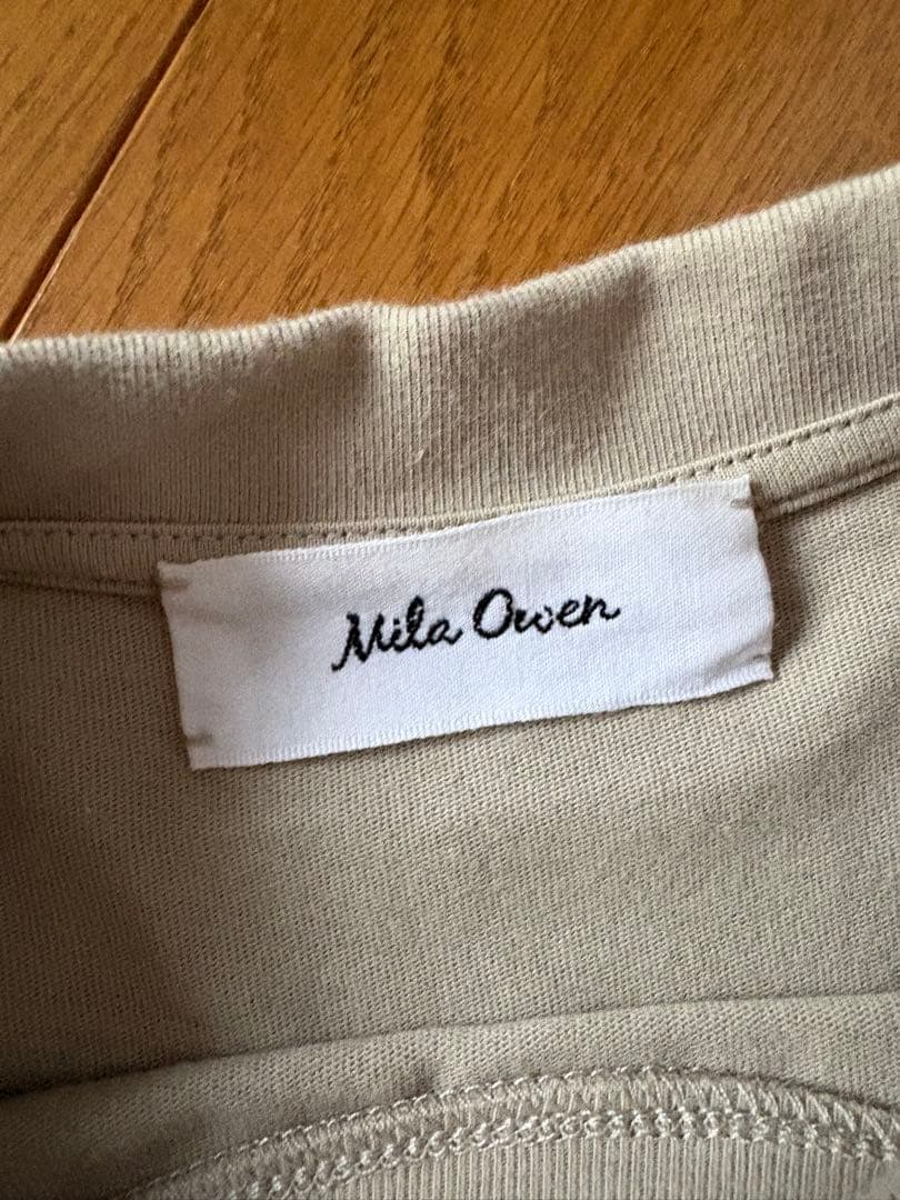 Mila Owen LUNT GRAD カレッジロゴ Tシャツ — image 3