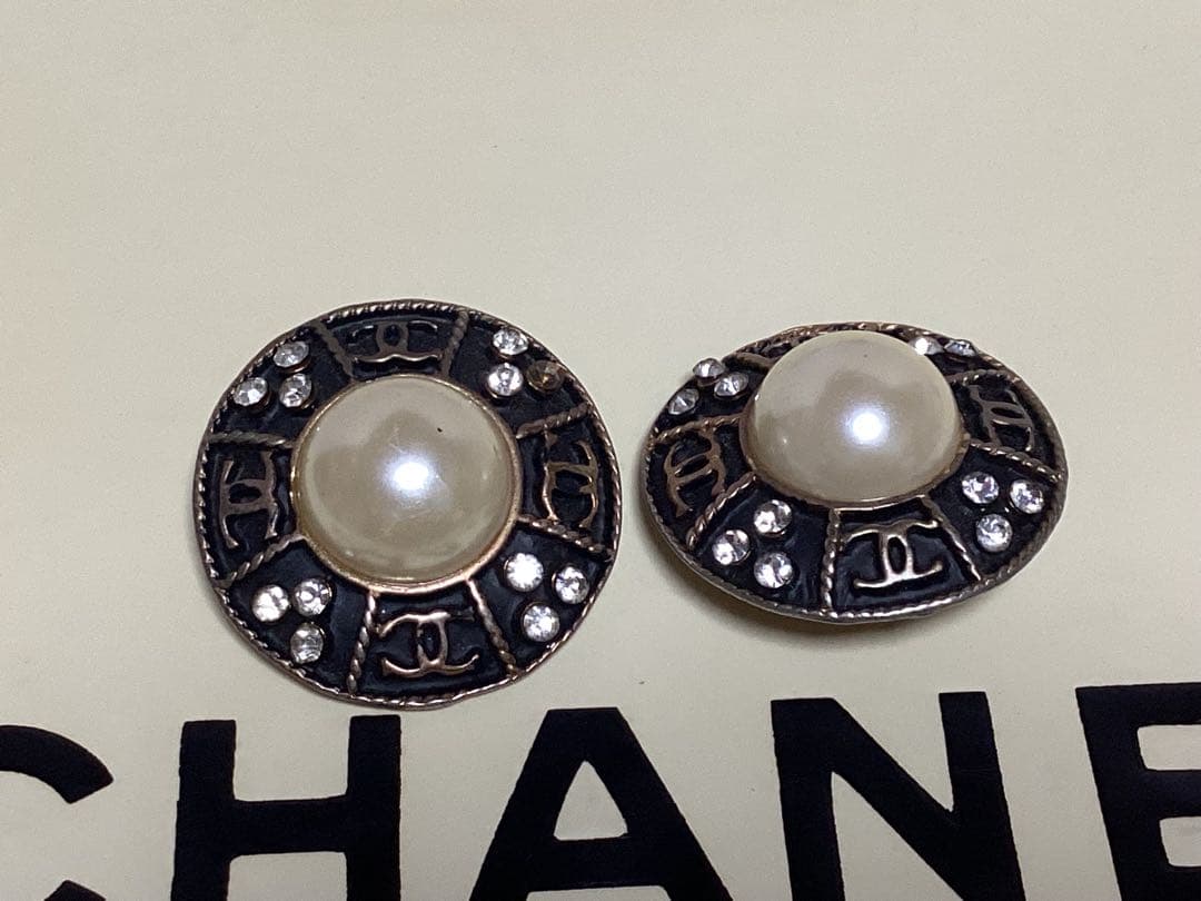 シャネルCHANEL フェイクパール イヤリング ココマーク — image 2
