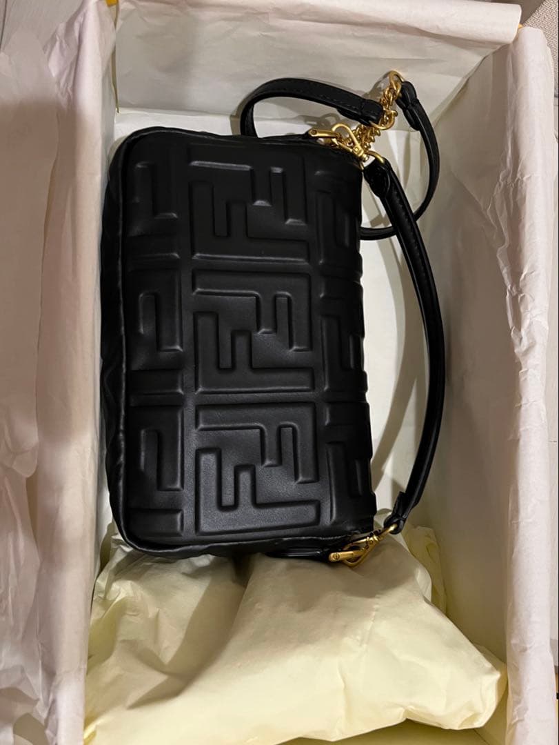 フェンディ バゲット ミニ　新品未使用　ブラック — image 2