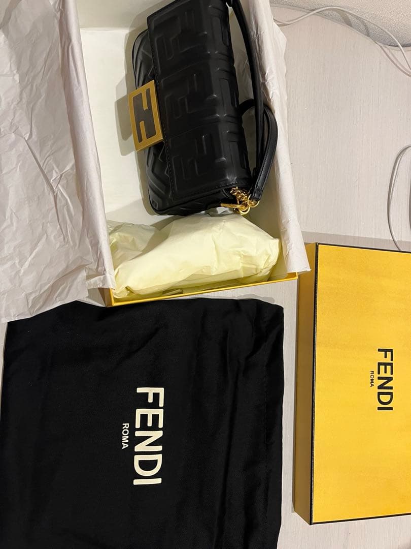 フェンディ バゲット ミニ　新品未使用　ブラック — image 5