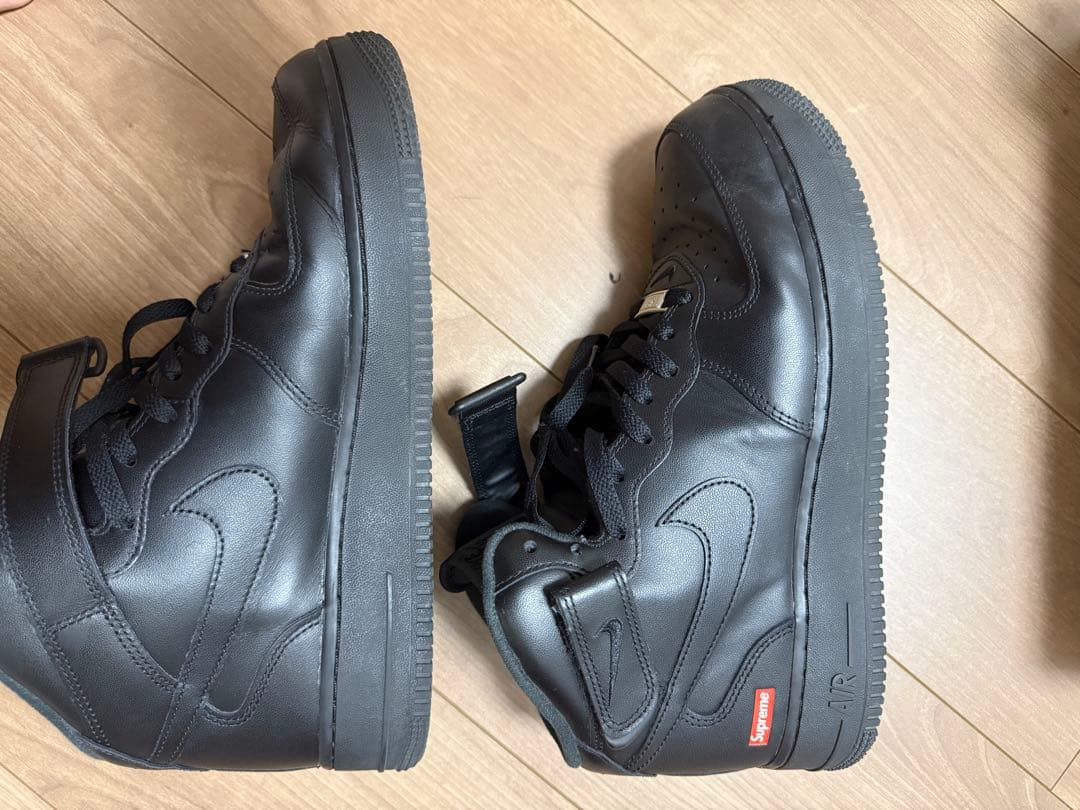 ム*シ様 Supreme Nike Air Force 1 Mid Black — image 4