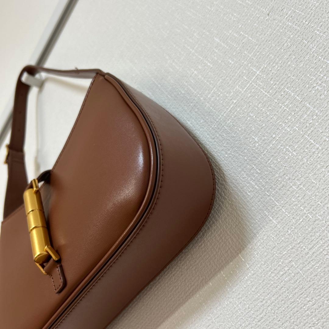 Charles&Keith セシア　ハンドバッグ　ブラウン — image 5