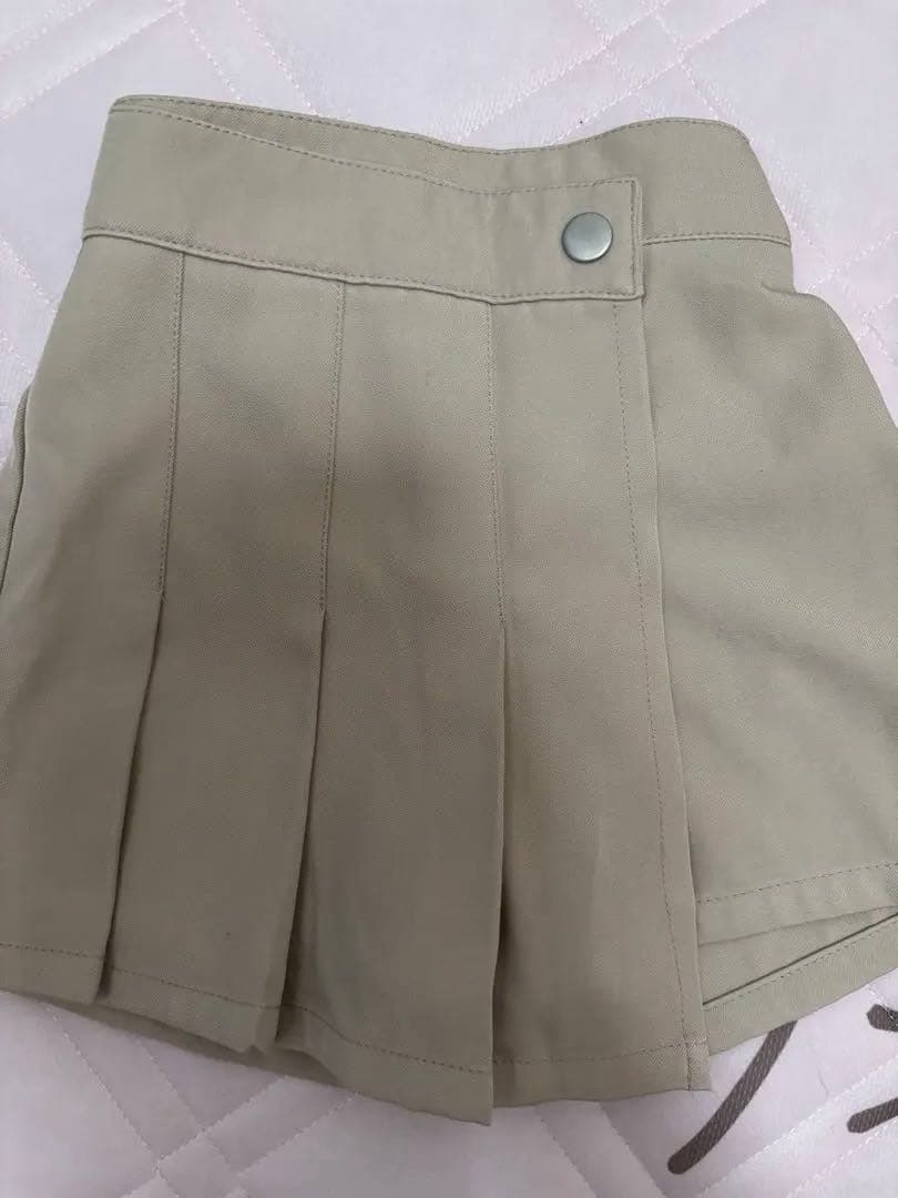 ベージュ プリーツ キュロットパンツ 100cm~ — image 2