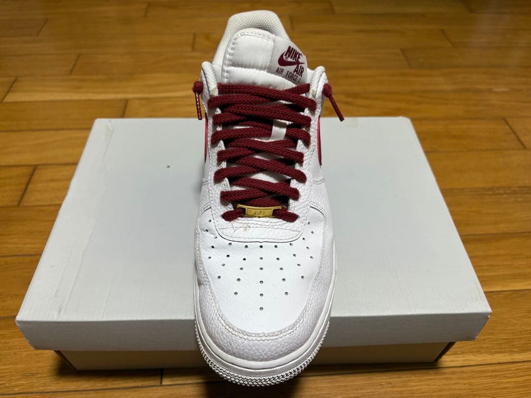 NIKE AIR FORCE 1 ホワイト レッド — image 2