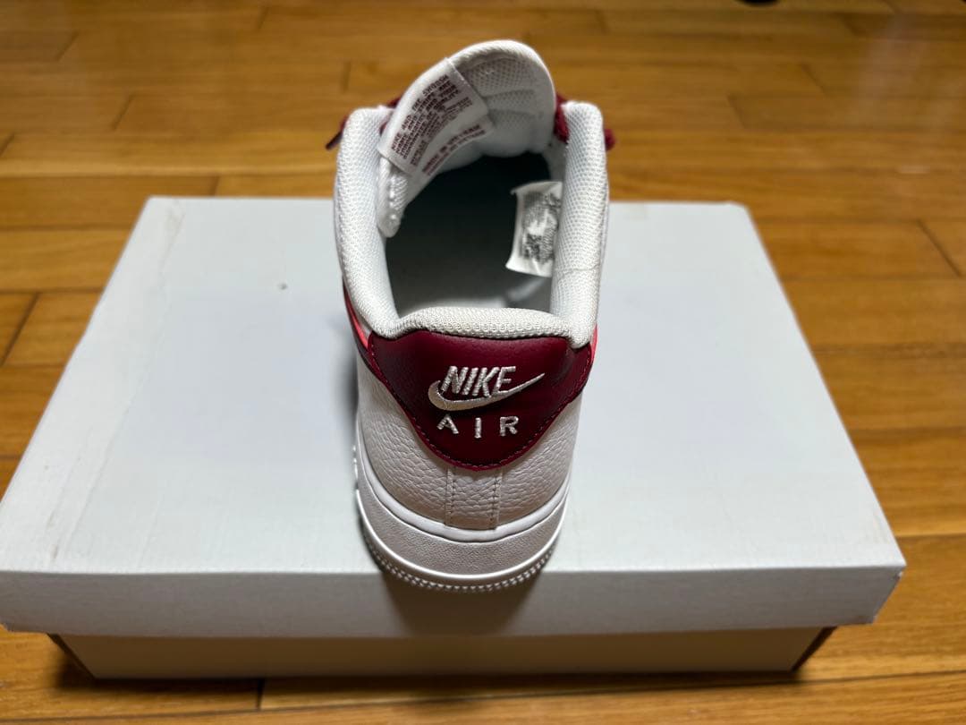 NIKE AIR FORCE 1 ホワイト レッド — image 3