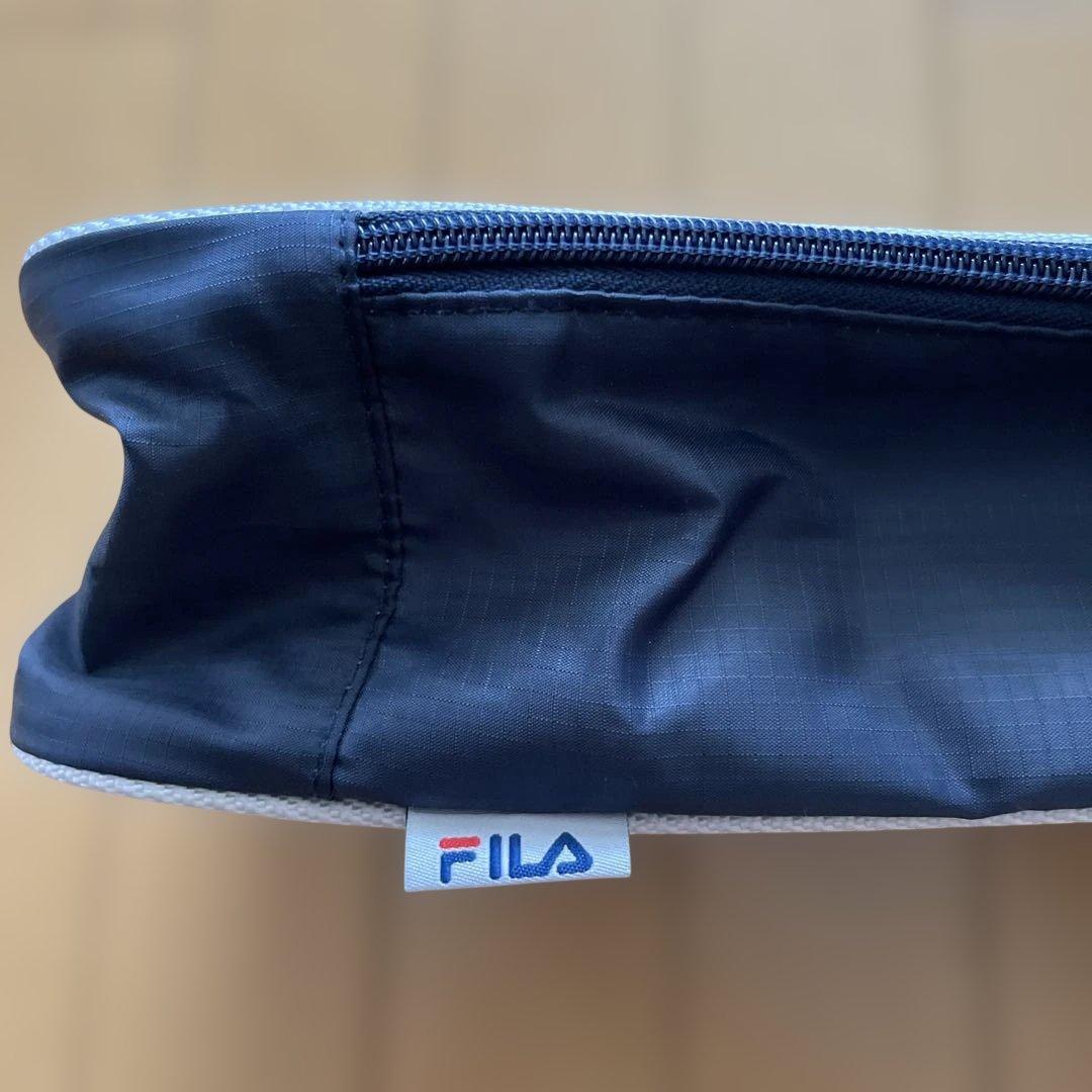 FILA シューズバッグ ネイビー — image 2