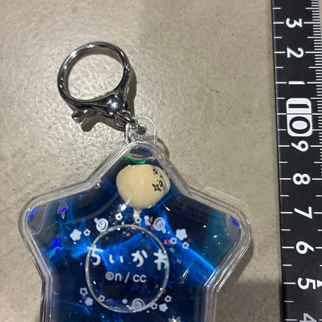 ちいかわ ラッコ　星型オイルチャーム キーホルダー — image 4