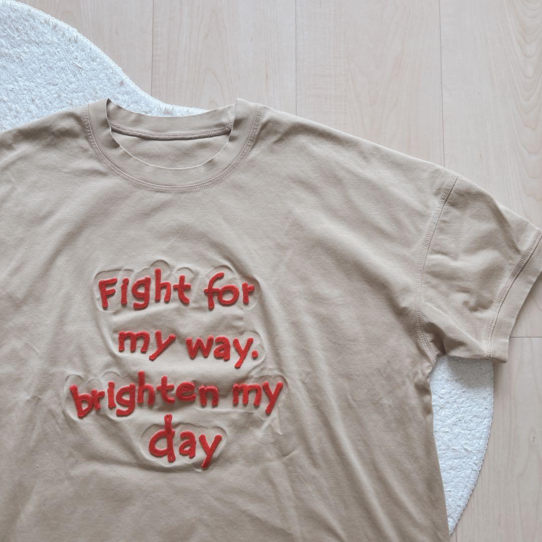 BRODIAEA （ブローディア）歯ブラシ加エロゴ半袖Tシャツ （キャメル） — image 2