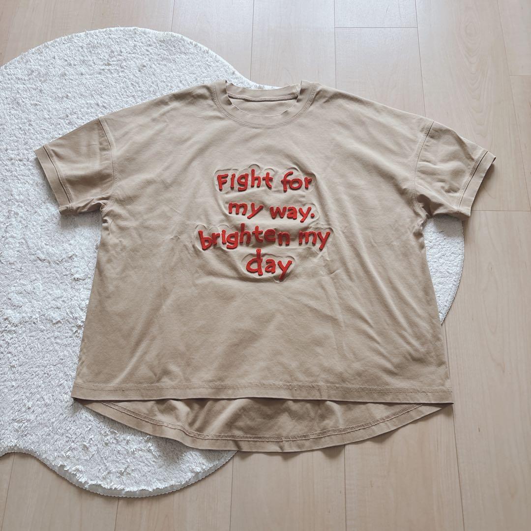 BRODIAEA （ブローディア）歯ブラシ加エロゴ半袖Tシャツ （キャメル） — image 4