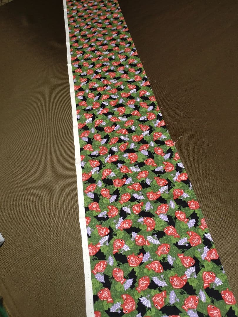 （P2232）約18cm幅×約1.5m・綿生地・鯛のプリント — image 3