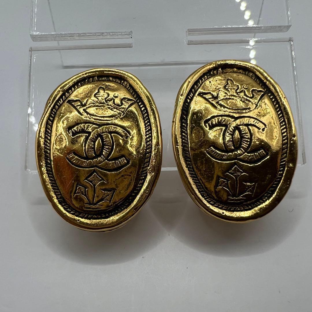 【極美品】シャネル イヤリング ココマーク 王冠 ゴールド金具 王冠 — image 2