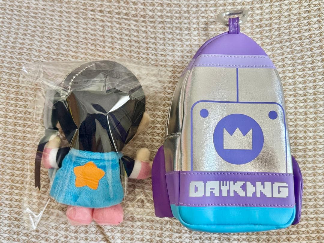 DAIKINGぬい LV.4 & ロケットポーチセット — image 2
