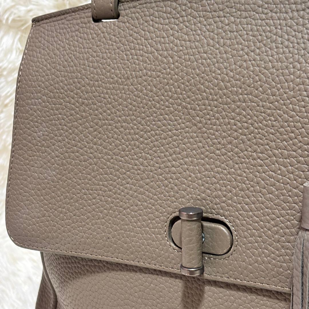 hoze ハンドバッグ グレージュ タッセル付き レディース — image 2