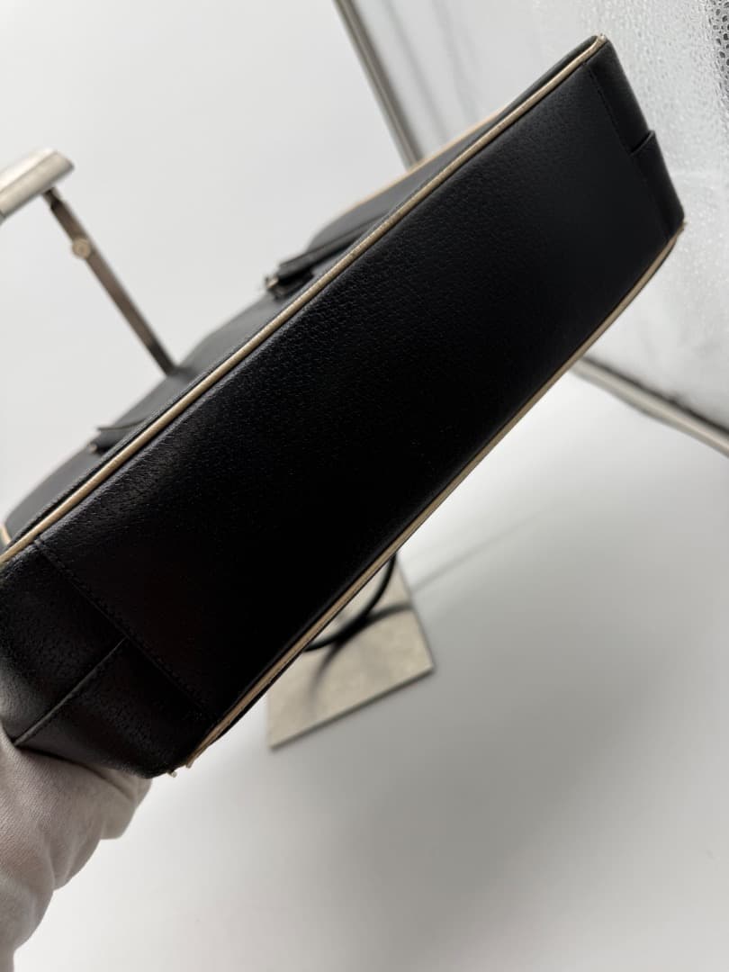PRADA ハンドバッグ — image 4